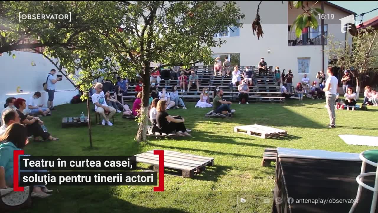 Teatru &icirc;n curtea casei, soluția pentru tinerii actori