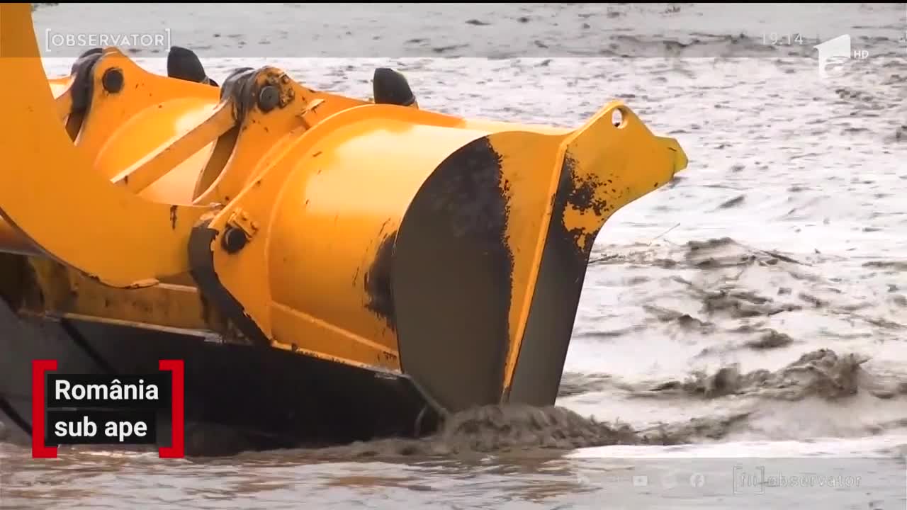 Rom&acirc;nia sub ape! O viitură de cod roşu a măturat localităţi &icirc;ntregi din judeţul Galaţi