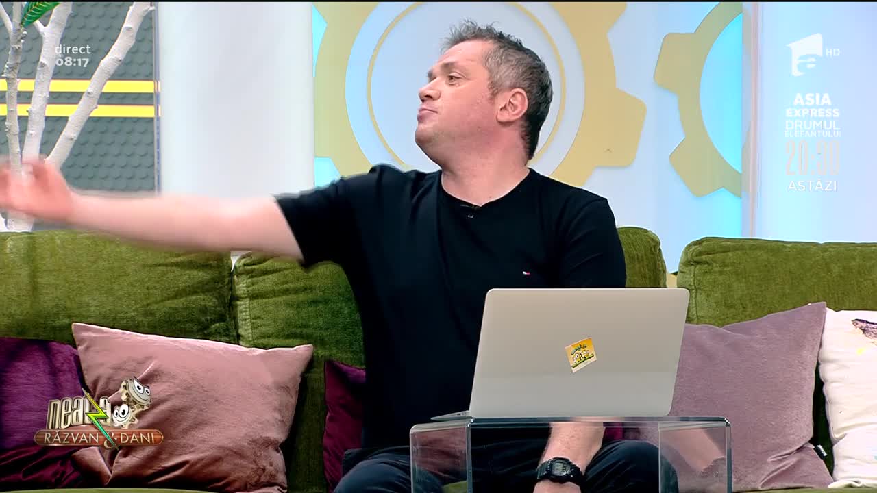 Smiley News: Ursul cu spirit civic