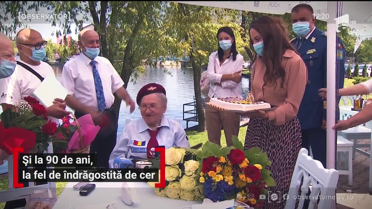 Prima femeie paraşutist de după cel de-al Doilea Război Mondial din Rom&acirc;nia, a &icirc;mplinit 90 de ani