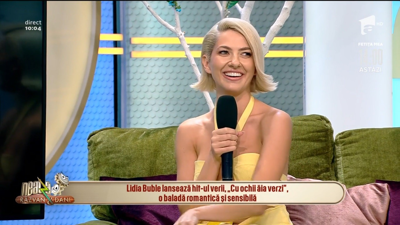 Lidia Buble lansează hit-ul verii, Cu ochii ăia verzi, o baladă romantică și sensibilă: &Icirc;n piesă este vorba de o iubire ne&icirc;mplinită! &Icirc;i mulțumesc managerului Răzvan pentru ajutor!