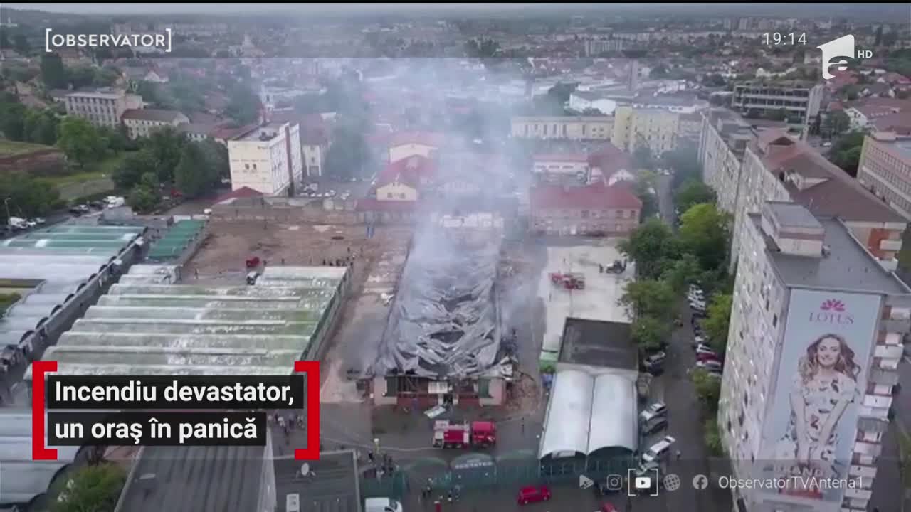 Incendiu devastator &icirc;n Oradea. &Icirc;n toiul nopţii, flăcări uriaşe au cuprins vechea hală de alimente