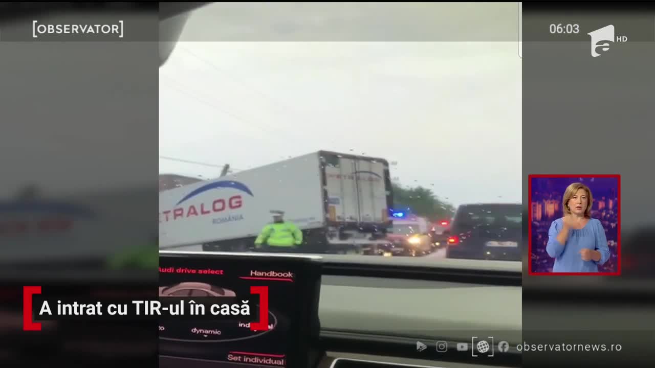 Accident grav, &icirc;n localitatea Albești. Şoferul unui TIR a pierdut controlul volanului și a lovit două case