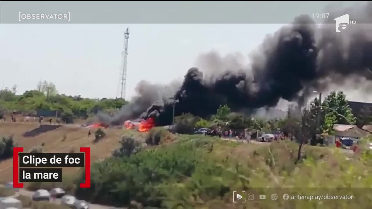 Vacanţa unor turişti &icirc;n staţiunea 2 mai s-a făcut scrum. Focul a cuprins trei rulote campate la malul mării