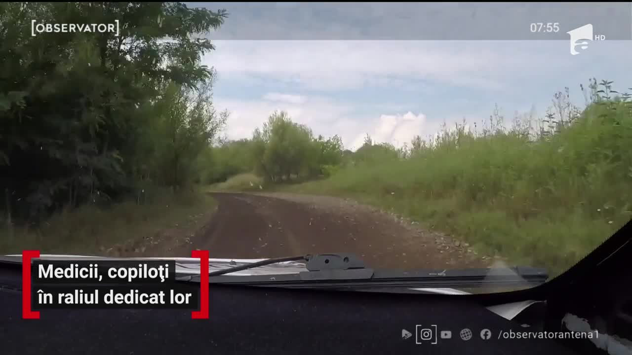 Medicii, copiloți &icirc;n raliul dedicar lor