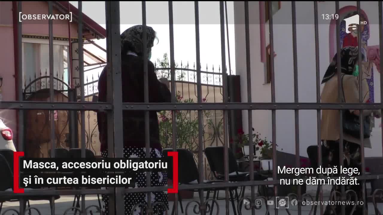 Masca, accesoriu obligatoriu și &icirc;n curtea bisericilor