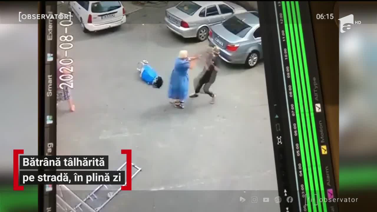 Bătr&acirc;nă t&acirc;lhărită pe stradă, &icirc;n plină zi