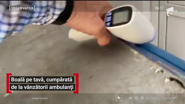 Boală pe tavă, cumpărată de la v&acirc;nzătorii ambulanți de pe litoral