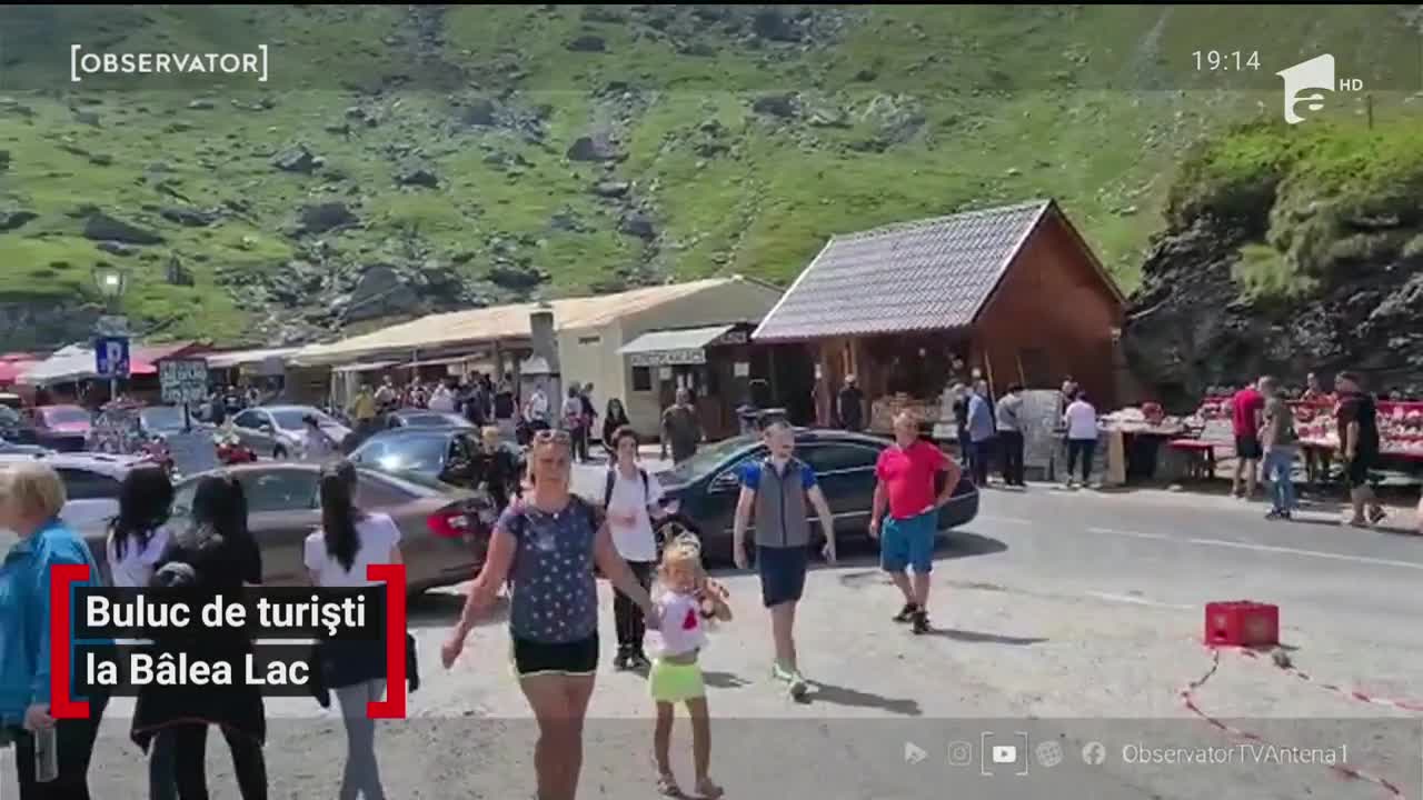 Buluc de turiști la B&acirc;lea Lac