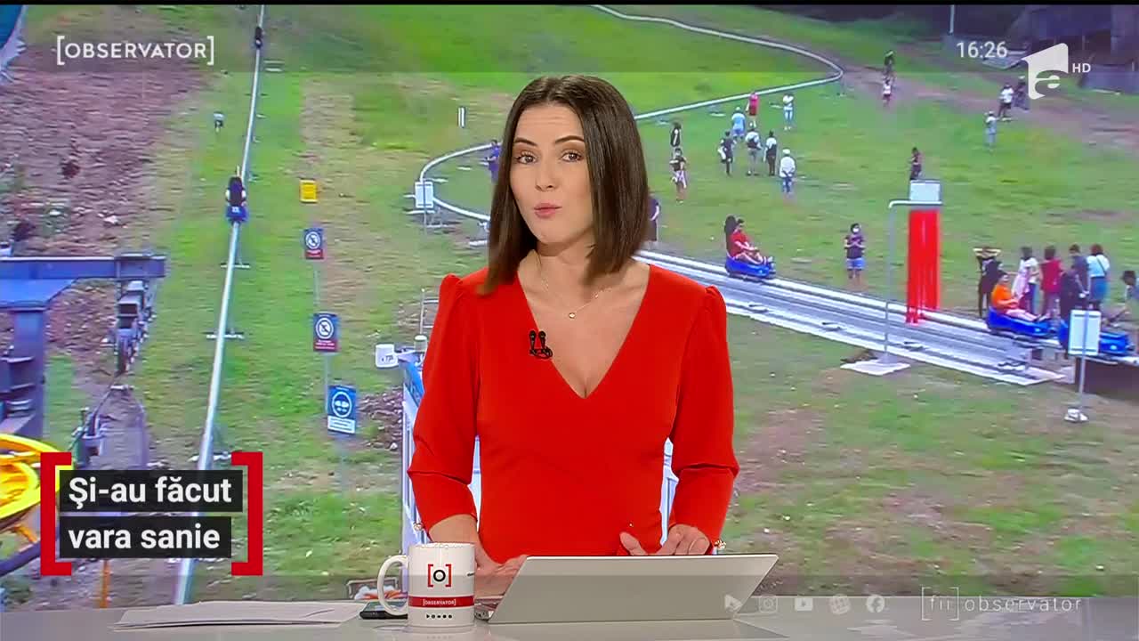 La Durău, turiștii se pot da cu sania &icirc;n plină vară