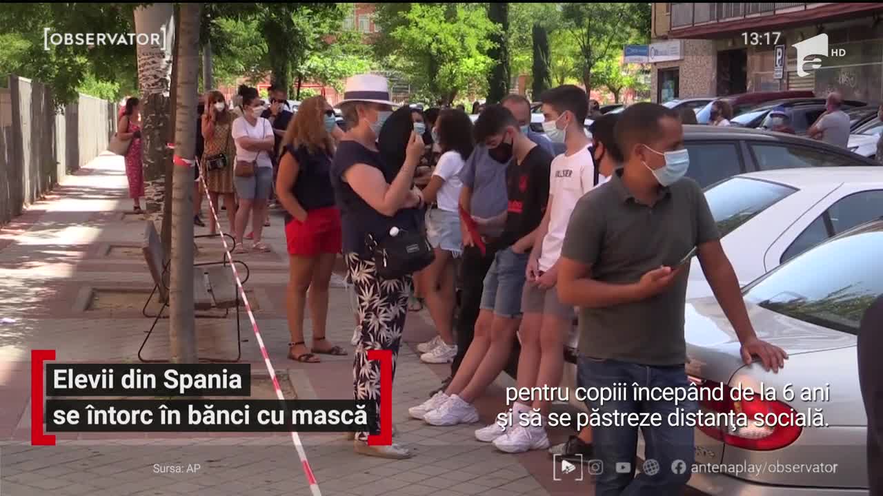 Elevii din Spania se &icirc;ntorc &icirc;n bănci cu mască