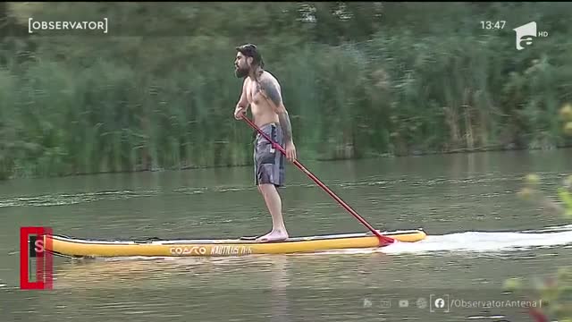 Stand Up Paddle, o nouă distracție pe r&acirc;ul Mureș