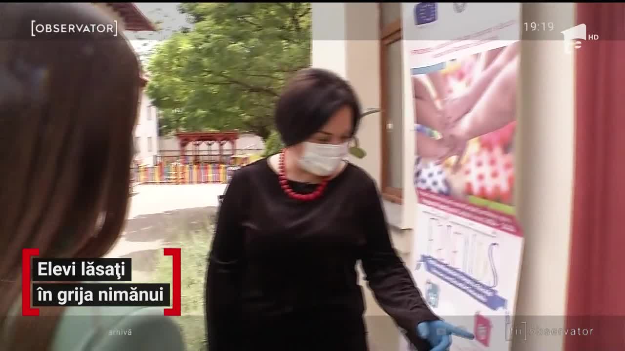Elevi lăsați &icirc;n grija nimănui. Cine va face triajul epidemiologic al copiilor?