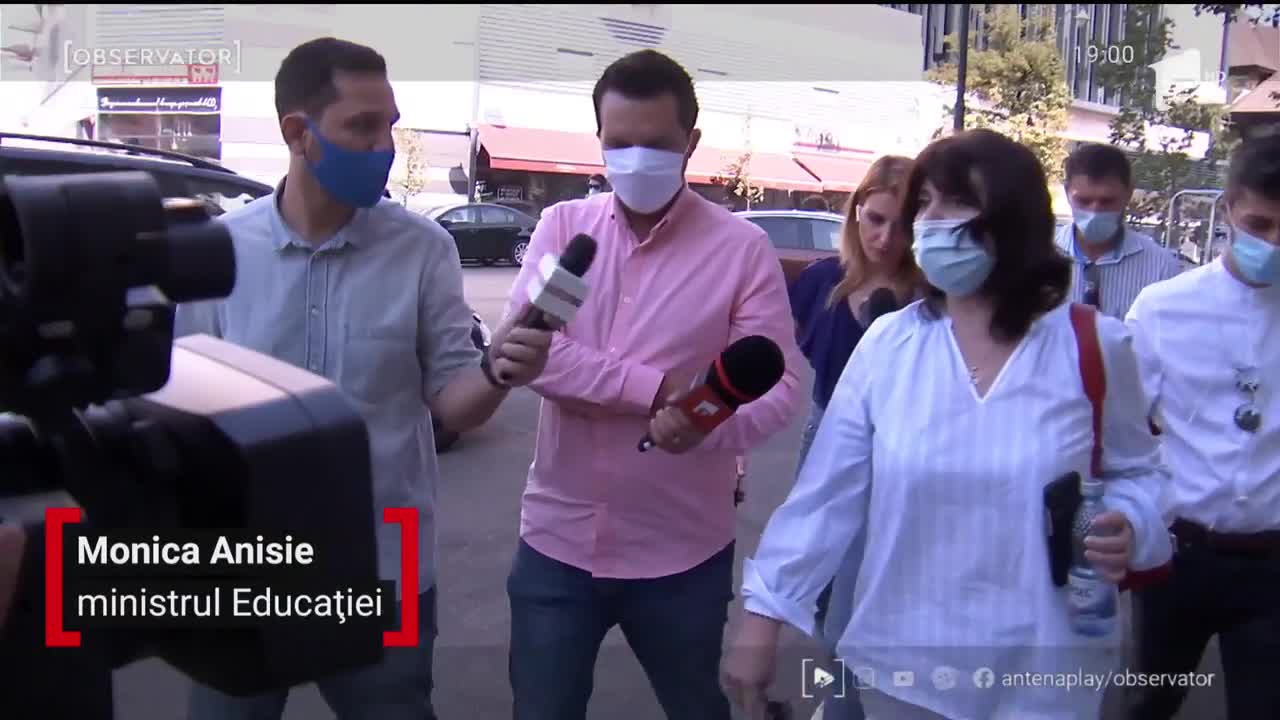 Școli &icirc;nchise peste noapte. Elevii răm&acirc;n acasă!