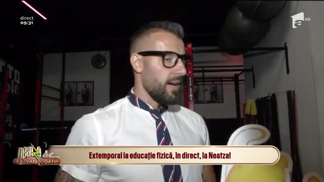 Exerciții ca la ora de educație fizică, &icirc;n sala de fitness