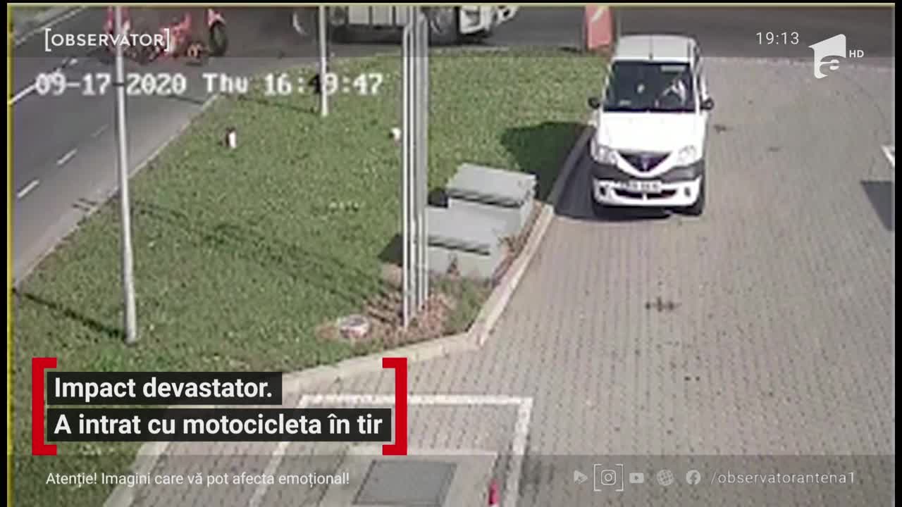 Impact devastator. A intrat cu motocicleta &icirc;n tir