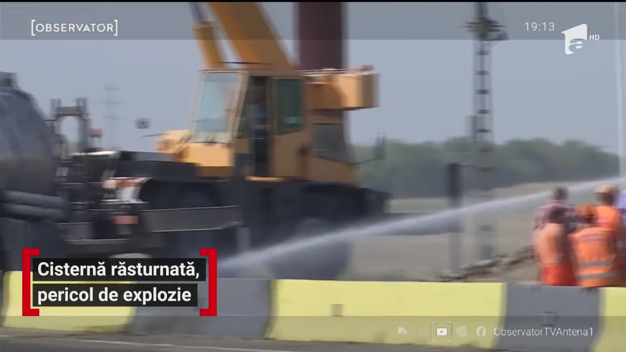 Cisternă răsturnată, pericol de explozie l&acirc;ngă Buzău