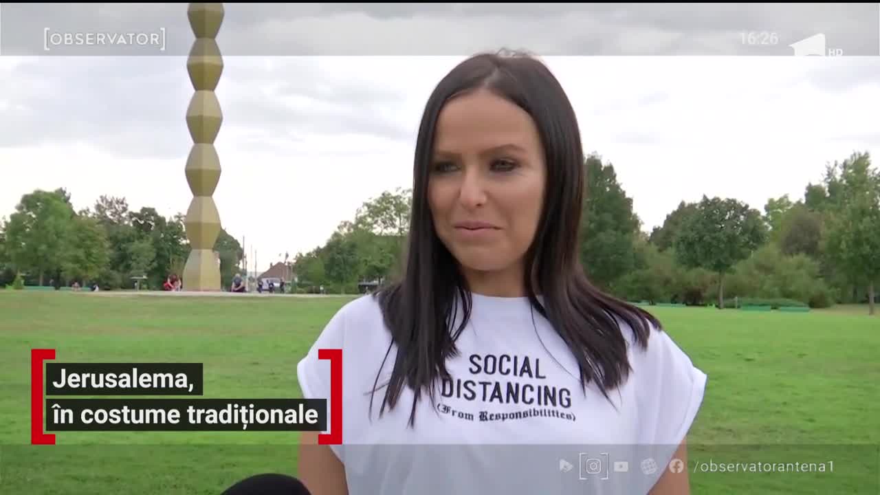 Jerusalema, &icirc;n costume tradiționale