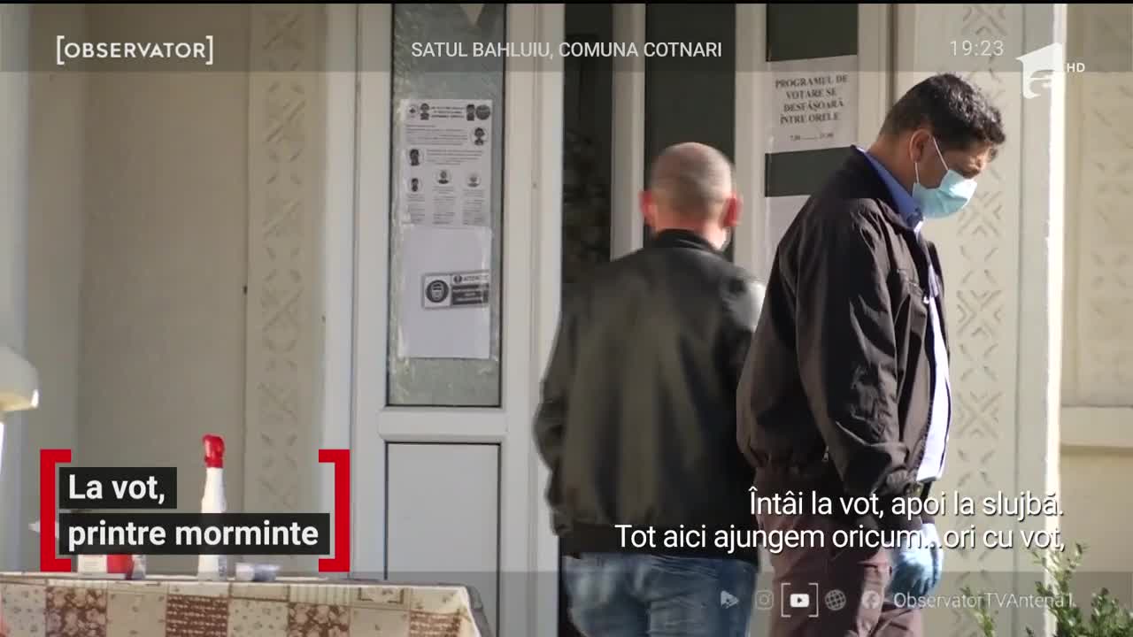 Şi la slujbă şi la urne. Ambele cam &icirc;n acelaşi timp. Asta s-a &icirc;nt&acirc;mplat &icirc;ntr-o comună din Iaşi, unde secţia de votare a fost amenajată &icirc;ntr-un cimitir