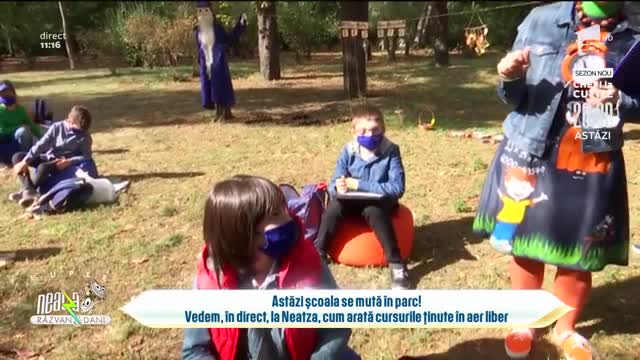 Școala s-a mutat &icirc;n parc! Cum arată cursurile ținute &icirc;n aer liber