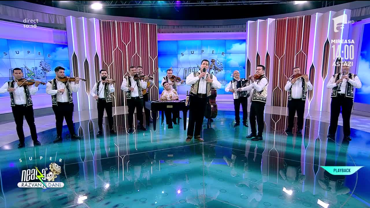 Gelu Voicu & Orchestra Populară &rdquo;Flacăra Prahovei&rdquo; c&acirc;ntă melodia Noi suntem din Teleorman