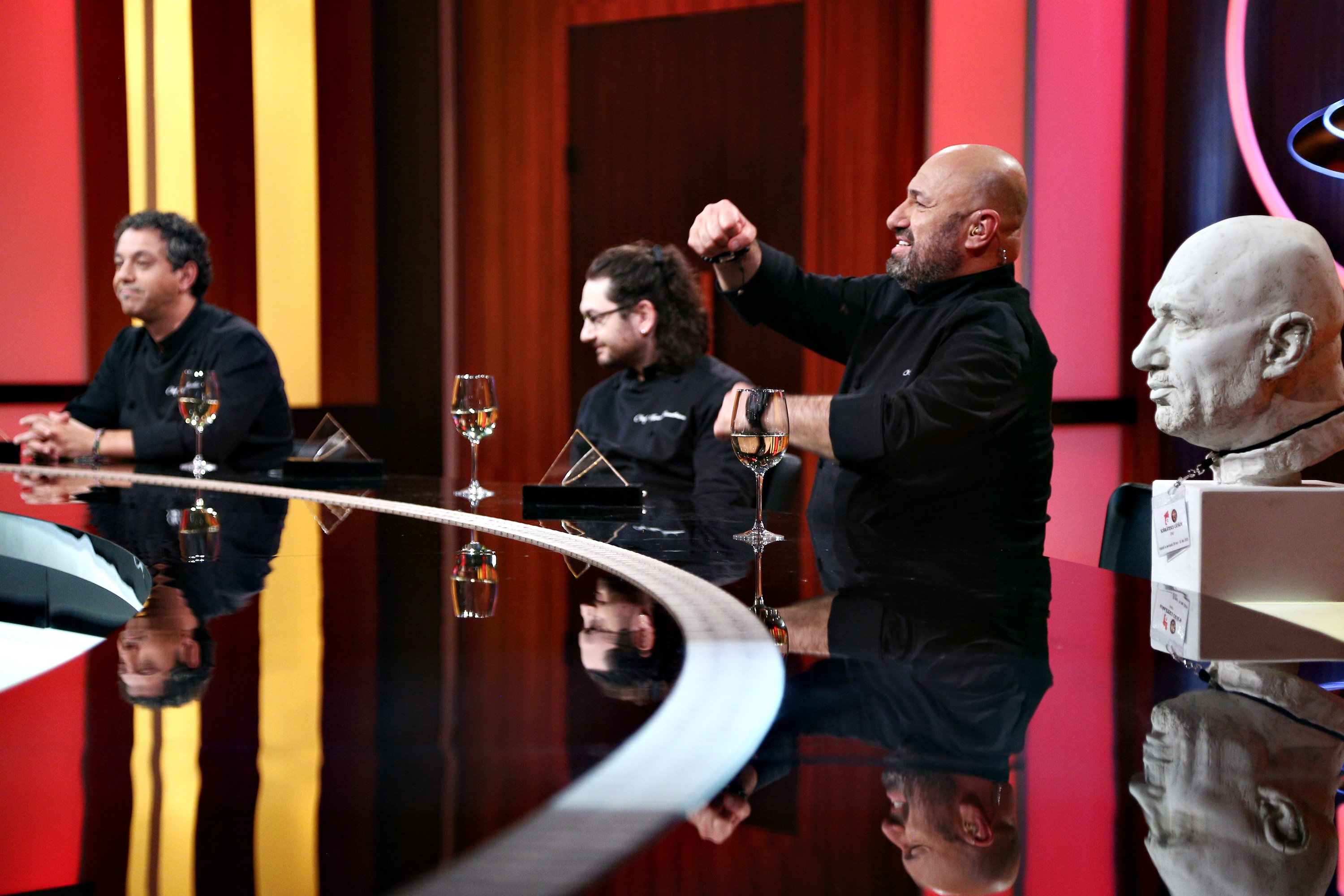 Lupta pentru amuletă, jurizarea. Iată cine a c&acirc;știgat