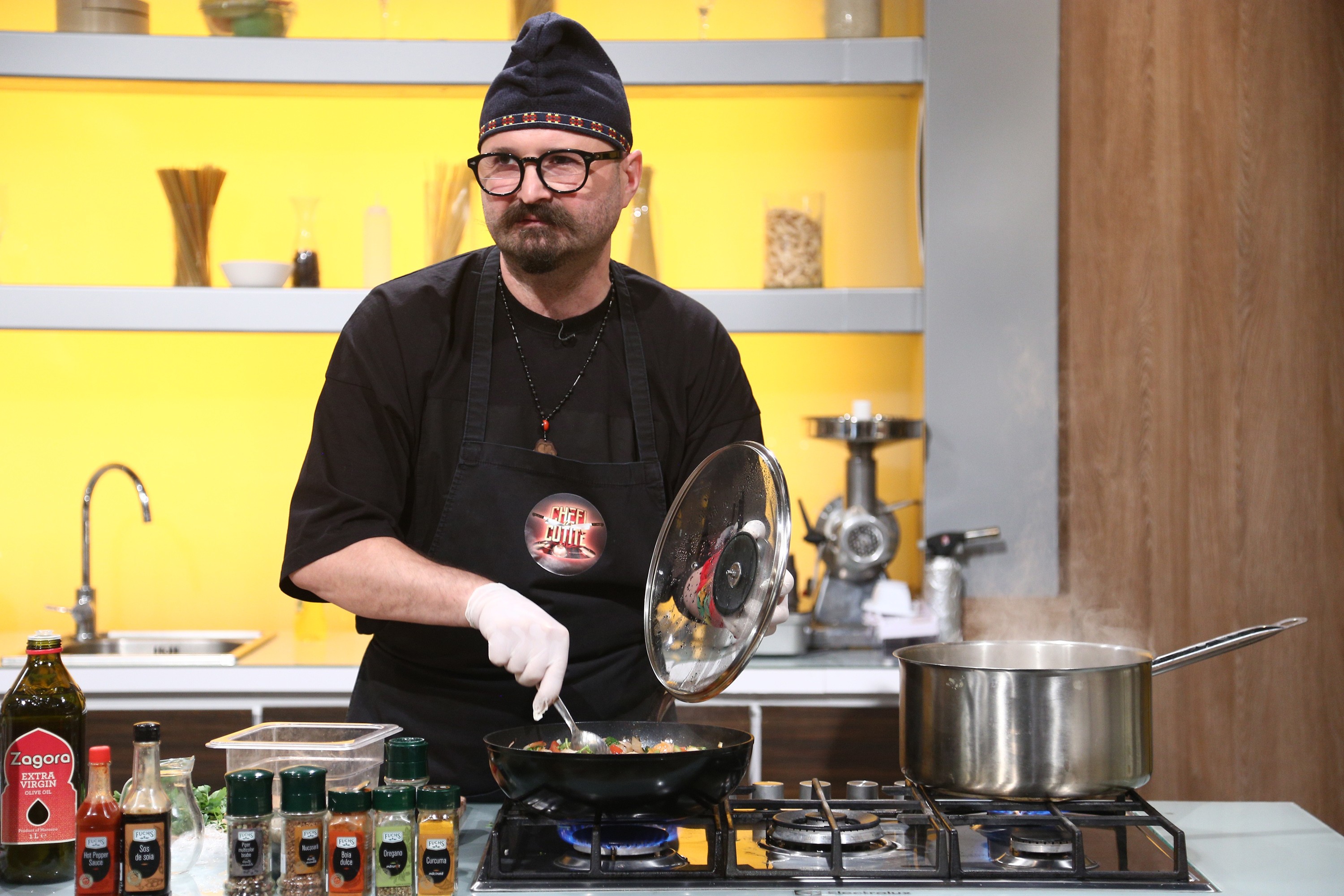 Romică Romescu, din cabinetul psihologie, la Chefi la cuțite!