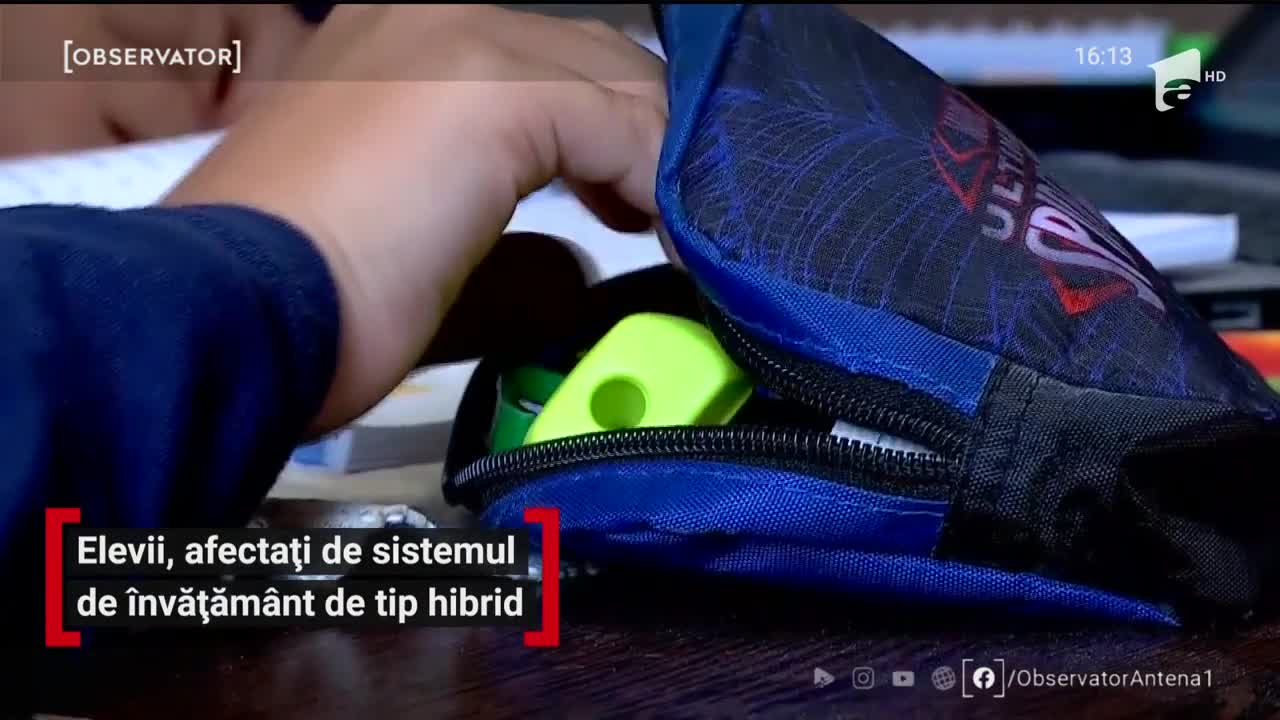 Elevii, tot mai afectați de sistemul de &icirc;nvătăm&acirc;nt de tip hibrid