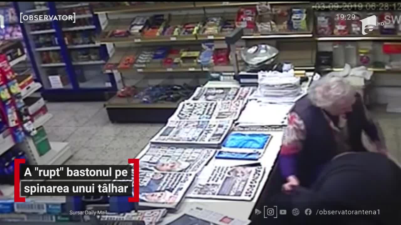 A rupt bastonul pe spinarea unui t&acirc;lhar