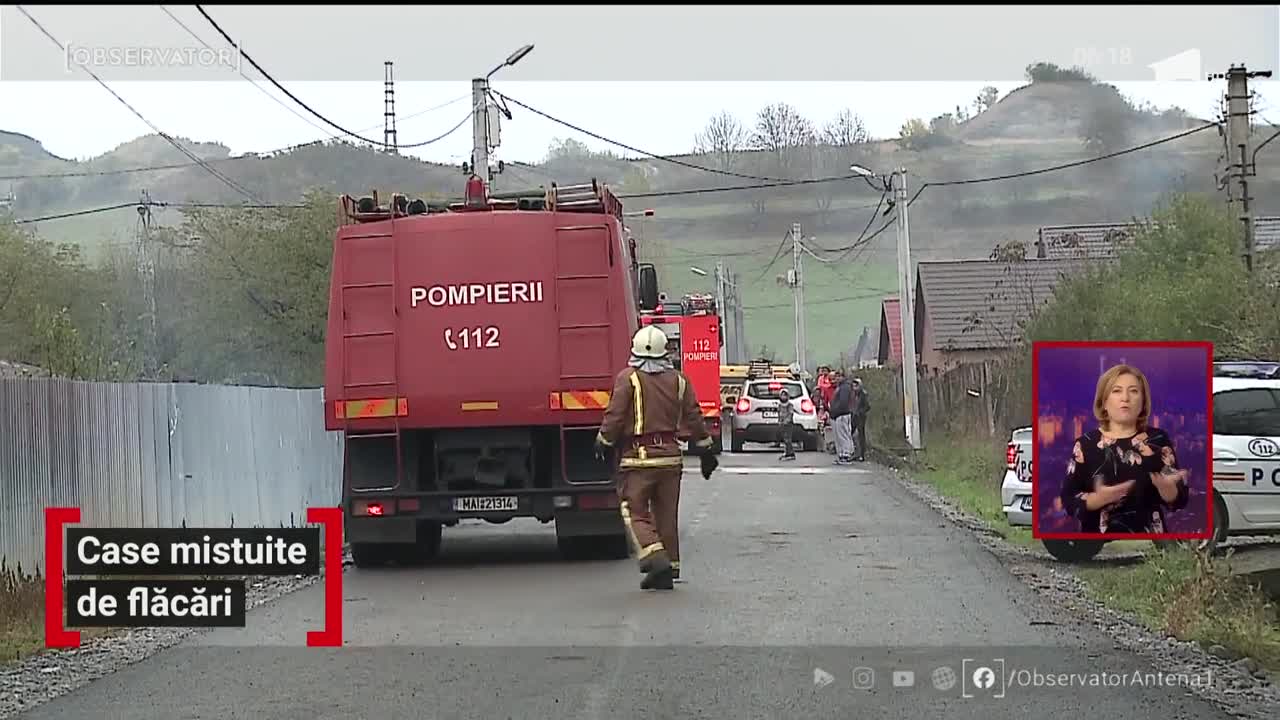 Case mistuite de flăcări în Mureş. Localnicii spun că focul ar fi fost pus intenţionat
