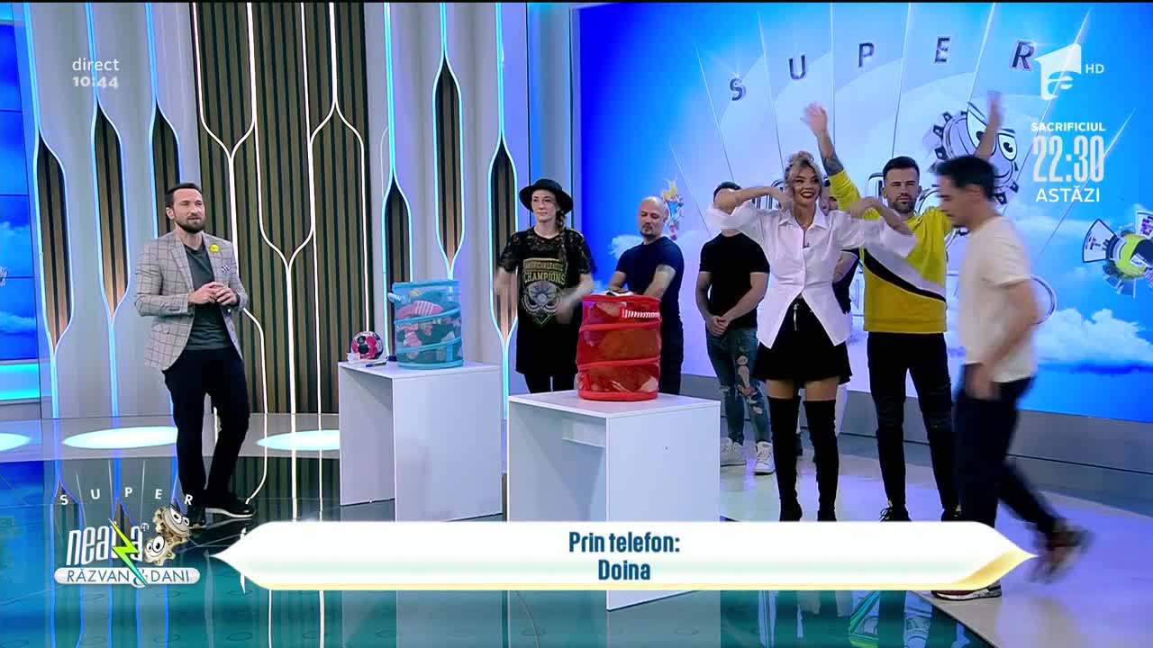 Kristina Liscevic, de la handbal, la muzică. Colegele sale de la SCM R&acirc;mnicu V&acirc;lcea, &icirc;n videoclip