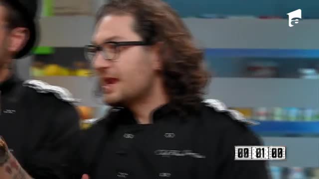 Banda le-a dat emoții chefilor! Chef Florin Dumitrescu: "Îmi vine să dau cu bucătăria pe jos"