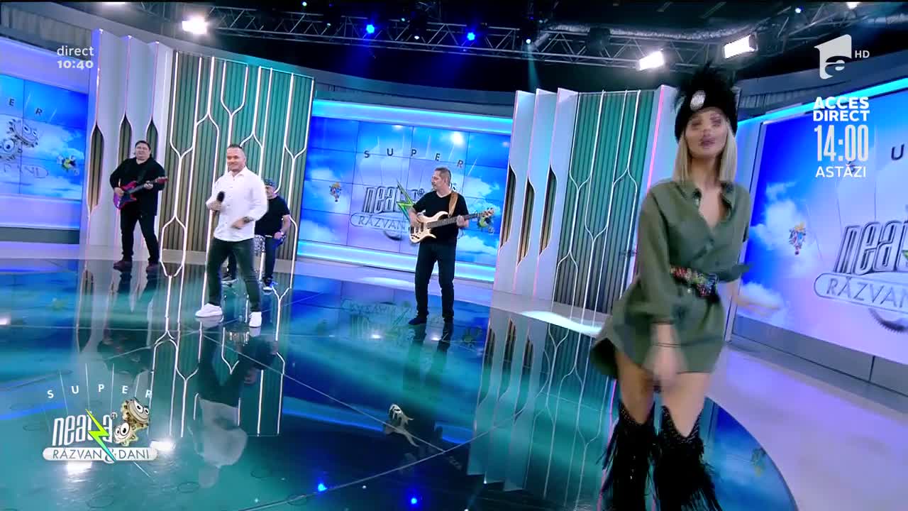 Provincialii Cântă Piesa Sanie Cu Zurgălăi La Neatza Cu Răzvan și Dani Video Antena 1