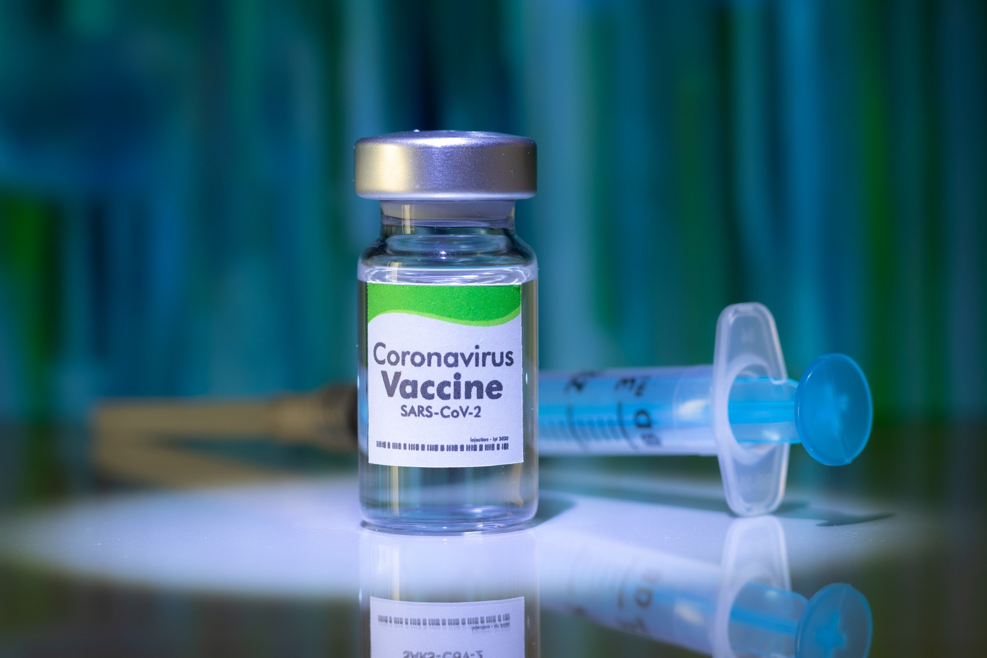 Sars cov 2 вакцина. Covid-19 вакцина. Рекомбинантные вирусные вакцины это. Первая вакцина против коронавируса.