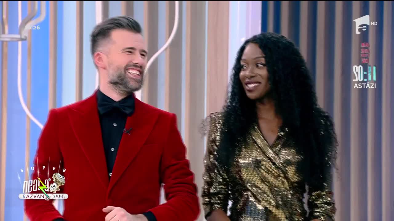 Baschet cu cuții de cadouri! Florin Ristei a luat bătaie de la iubita lui, Naomi Hedman