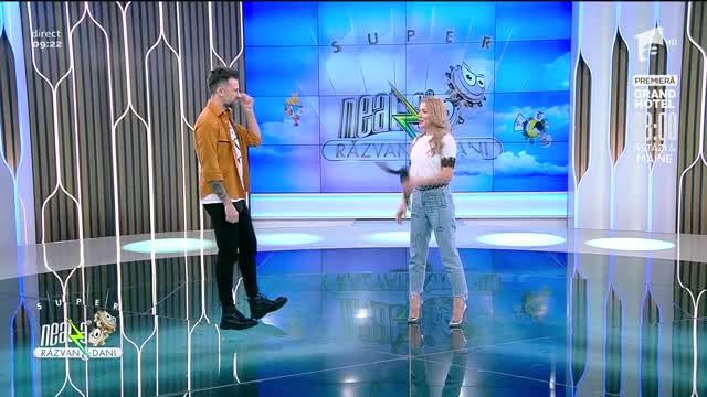 Betty Stroe c&acirc;ntă piesa Tu Carita, la Neatza cu Răzvan și Dani