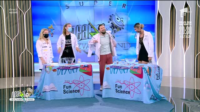 Profesorii Trăsniți fac cele mai tari experimente, &icirc;n platoul de la Neatza cu Răzvan și Dani