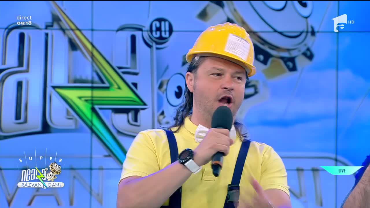 Distinto c&acirc;ntă piesa 1 Mai Muncitoresc, la Neatza cu Răzvan și Dani