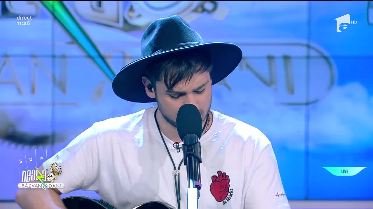 Adrian Petrache cântă piesa Lagrimas Negras, la Neatza cu Răzvan și Dani