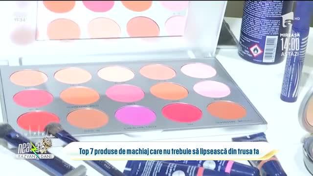 Top șapte produse de machiaj care nu trebuie să lipsească din trusa ta