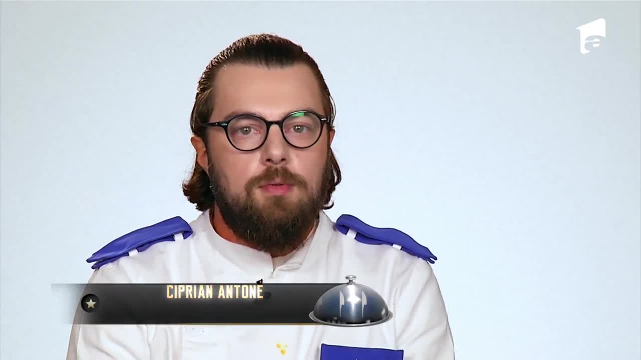 Chef Florin Dumitrescu a folosit prima amuletă roșie! L-a pus pe Scărlătescu să gătească pentru echipa sa!