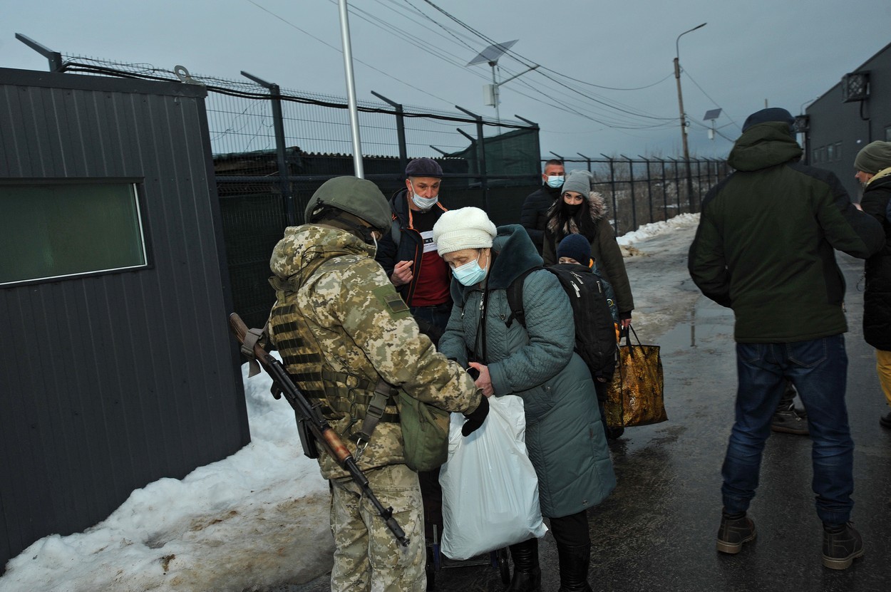 Станица луганская. Обстановка на границе с Украиной. Ситуация на границе. Макарово станица Луганская. Схид инфо Луганск ситуация на пунктах пропуска.