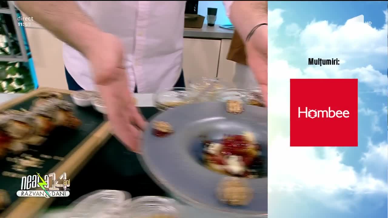 Super Neatza, 28 februarie 2022. Chef Radu Darie gătește Radu Darie gateste  &rdquo;Supă de praz cu cartofi si crema de br&acirc;nză&rdquo;