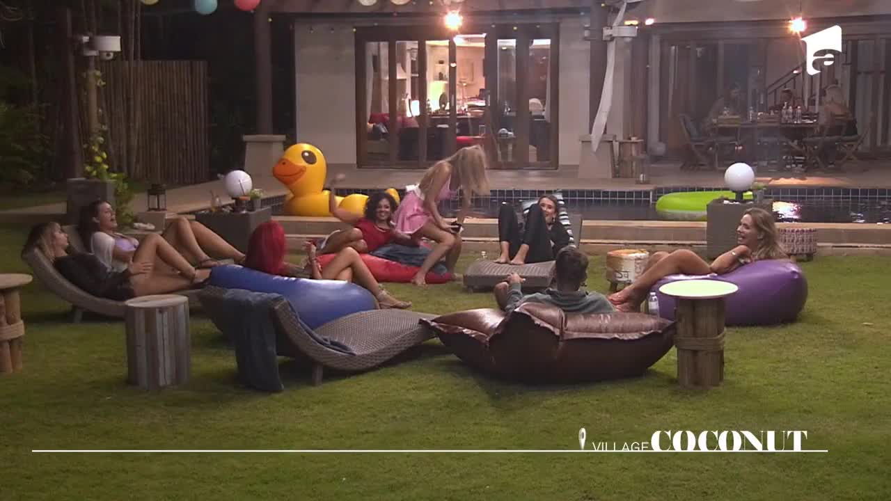 Insula Iubirii | Sezonul 6, 17 mai 2022. Cum a reacționat Alex, când s-a trezit cu ispitele dând buzna în dormitorul lui