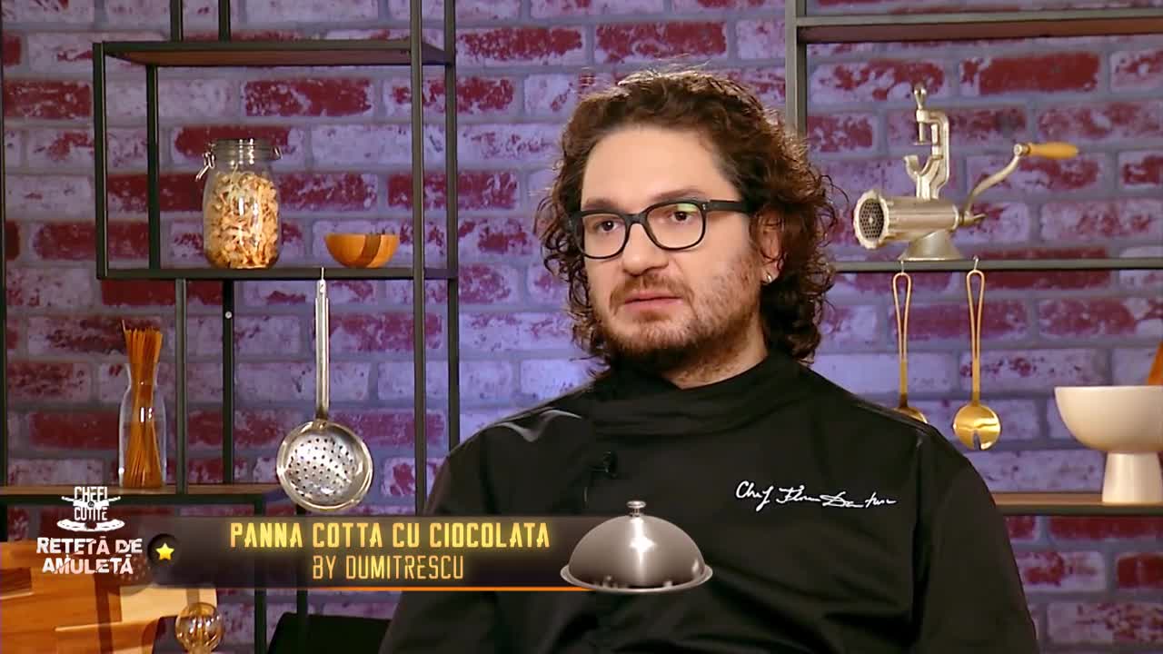 Chefi la Cuțite Sezonul 10, 7 septembrie 2022. Rețetă de Amuletă: Florin Dumitrescu a preparat "Panna cotta cu ciocolată"