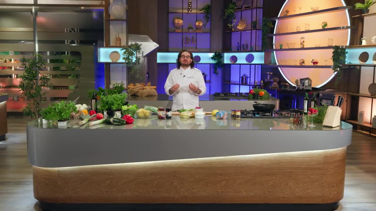 Chef-ul rețetelor: Florin Dumitrescu gătește "Salată Nicoise"