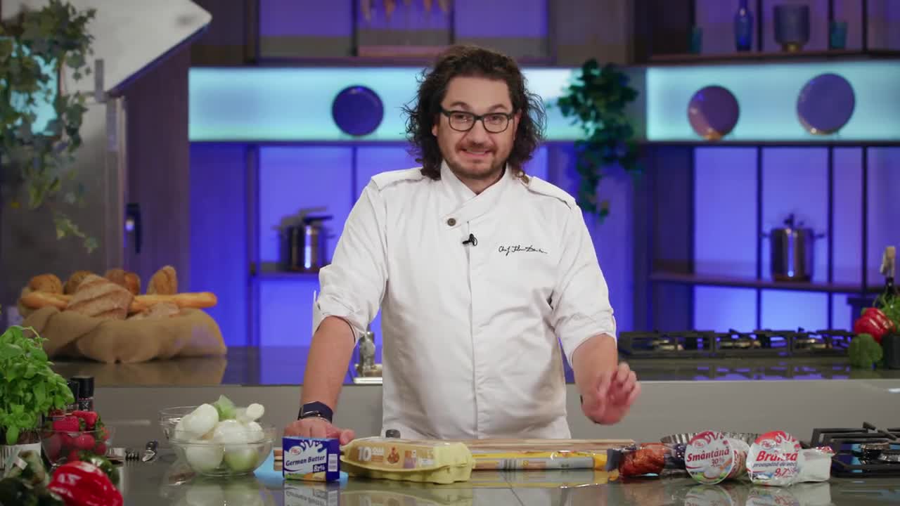 Chef-ul rețetelor: Florin Dumitrescu prepară "Plăcintă cu brânză"