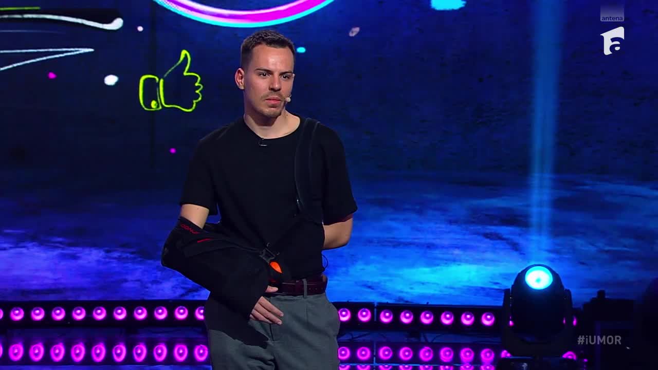 iUmor Sezonul 13, 13 noiembrie 2022. Adrian Mihai Bor&acirc;ndel - jurizare