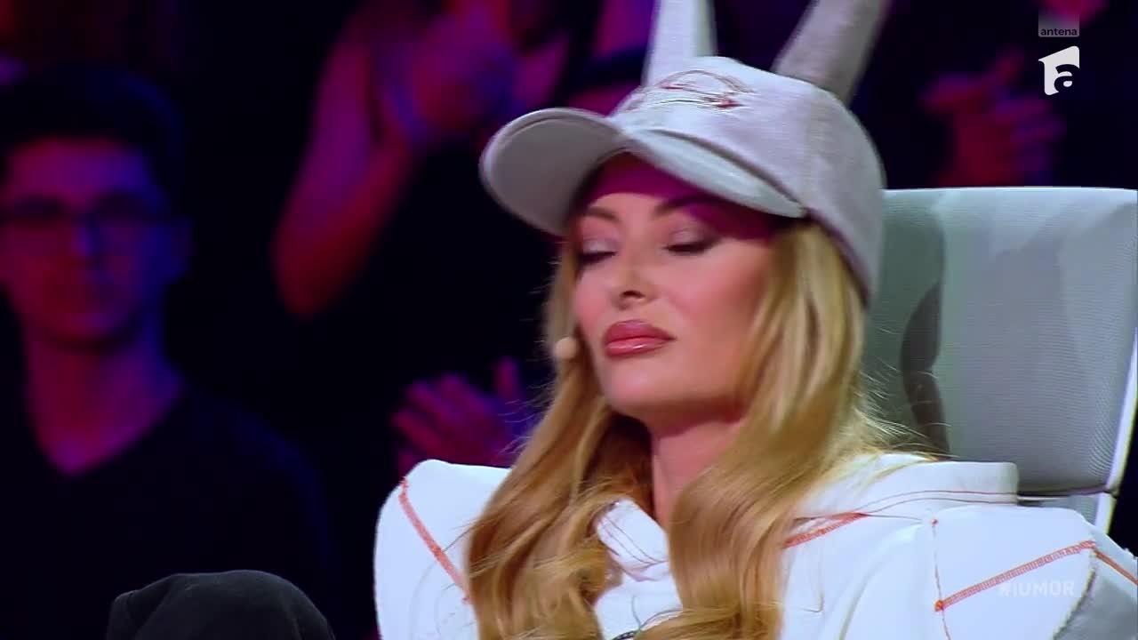 iUmor sezonul 14, 11 martie 2023. Nicodim Ungureanu &icirc;l &icirc;nsuflețește pe Mircea Cel Bătr&acirc;n, care a venit să se pl&acirc;ngă de situația politică a țării