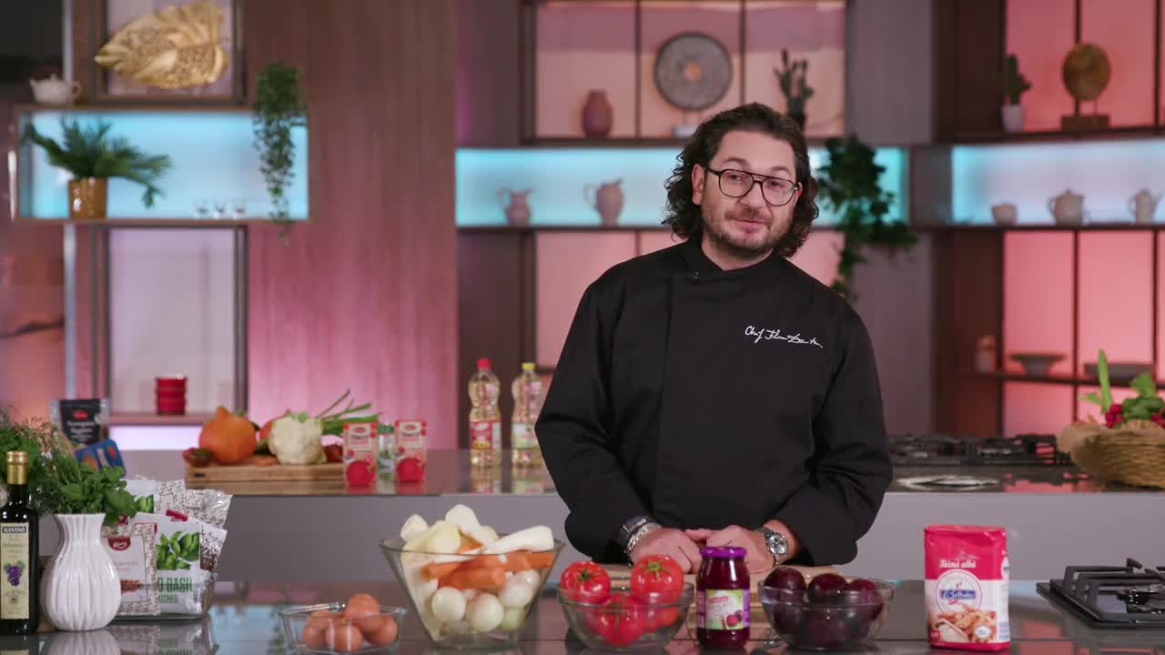 Chef-ul rețetelor: Florin Dumitrescu prepară ”Borș de sfeclă”